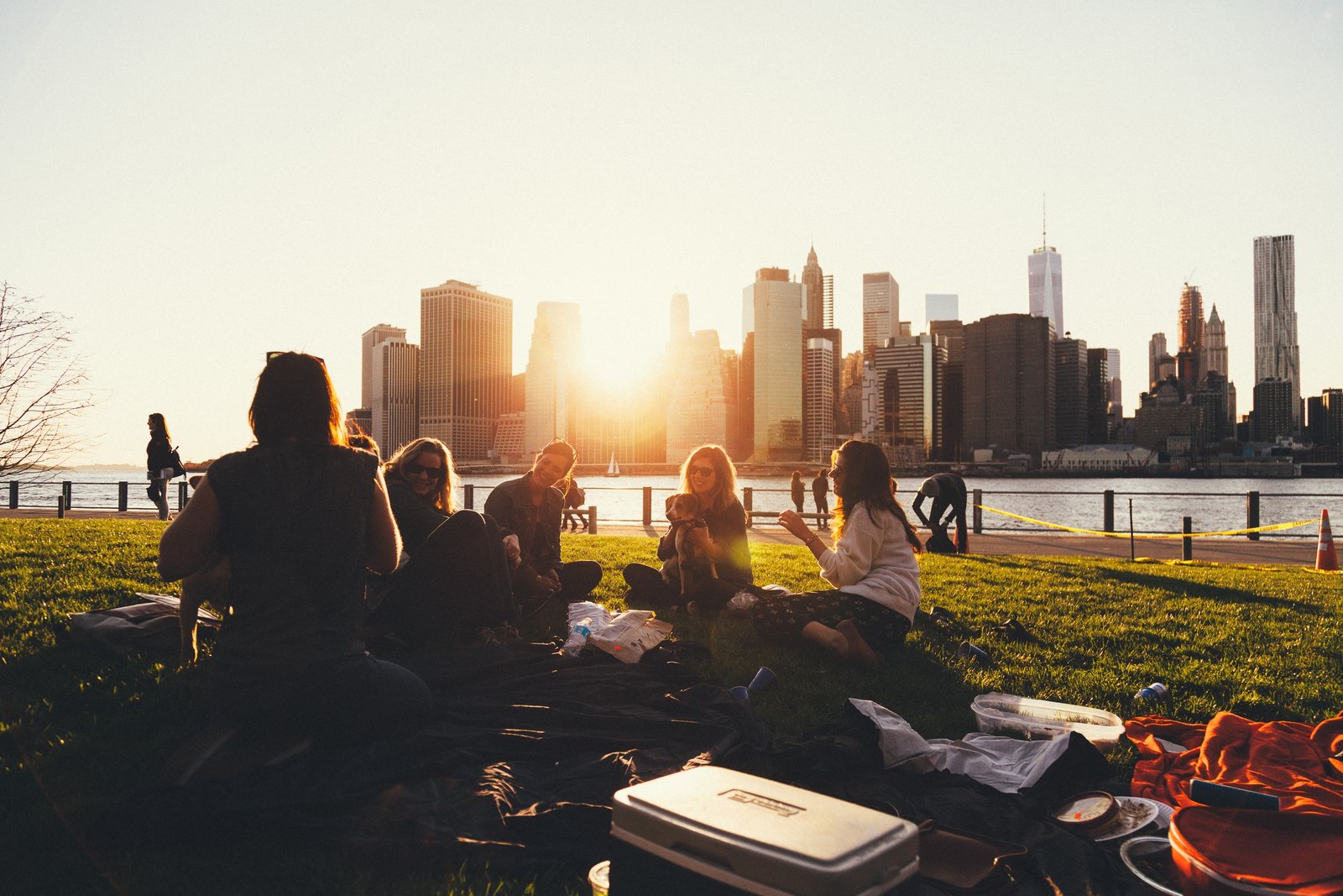 Feeding the Hungry in Your Life: How to Become a Place of Encounter with Jesus
